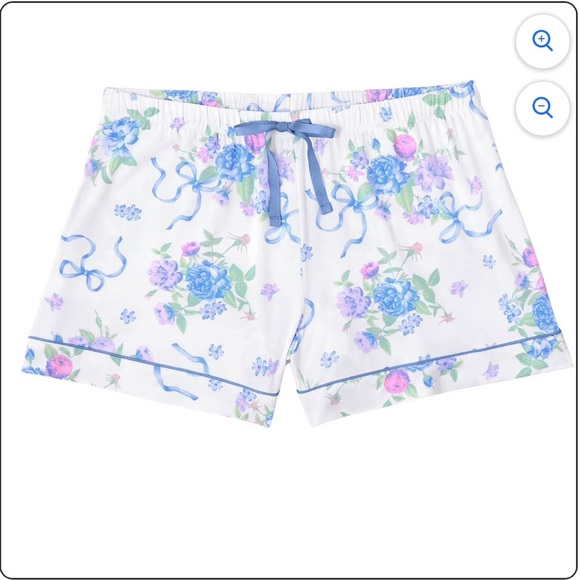 MEMBERSMARK Women’s Knit Short Sleeve Top & Shorts Viral Flowers & Bows - Picture 7 of 8